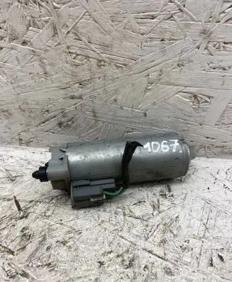 Jeep Grand Cherokee (WK) Seat adjustment motor 0130002625