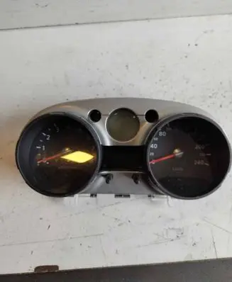 Nissan Qashqai+2 Speedometer (instrument cluster) JD56E