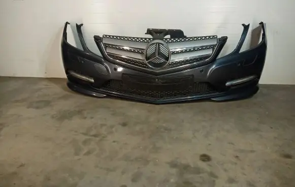 Mercedes-Benz E C207 W207 Front bumper