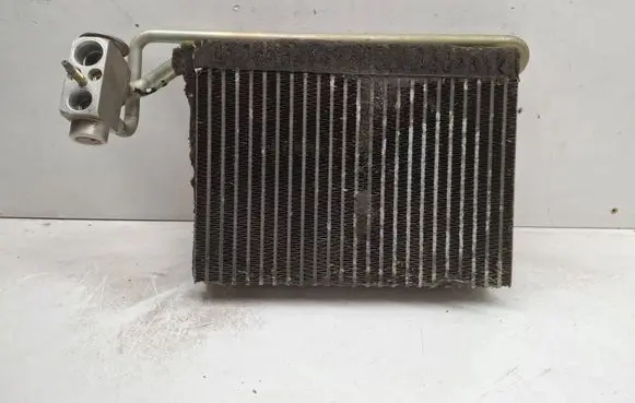 BMW 3 E46 Air conditioning (A/C) radiator (interior) 64116904437 B6508