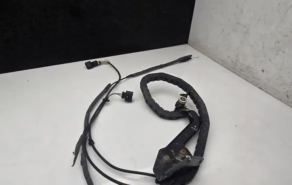 Mercedes-Benz Sprinter W906 Sliding door lower roller guide/hinge A9065460561 69235223