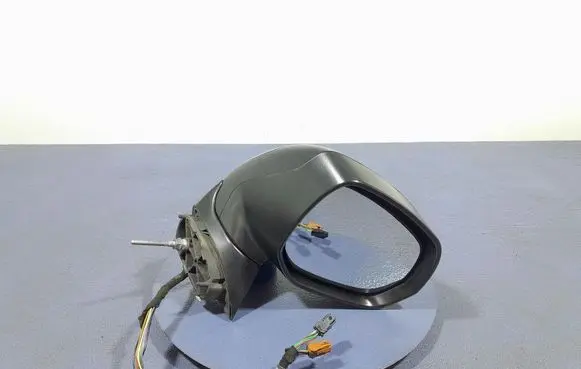 Peugeot 5008 Front door electric wing mirror