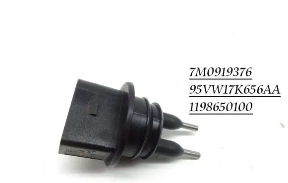 Volkswagen Phaeton Windshield washer fluid level sensor 7M0919376 95VW17K656AA