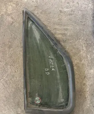 Renault Master II Front door vent window glass four-door 