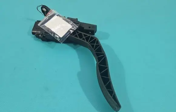 Ford Transit Courier Accelerator throttle pedal 8V21-9F836-AC IMPRK1433215