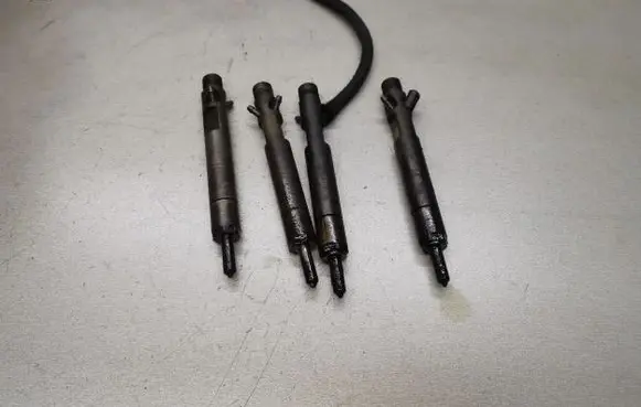 Fuel injectors set