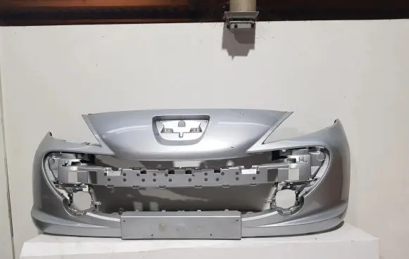 Peugeot 207 Front bumper 9654356877