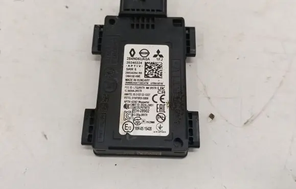 Nissan Qashqai J12 Blind spot module 284N06UA0A
