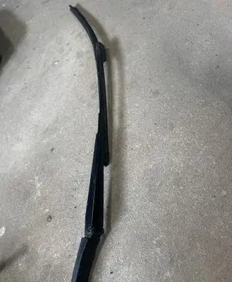 Volkswagen Tiguan Front wiper blade arm 5N1955709