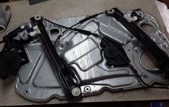 Alfa Romeo 159 Front window lifting mechanism without motor 1560865530