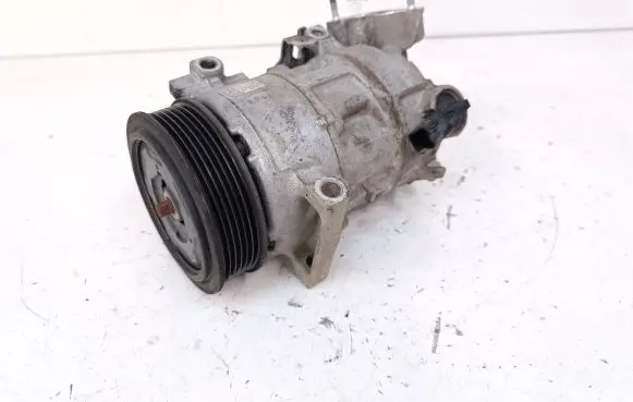 Opel Crossland X Air conditioning (A/C) compressor (pump) 9675655880 4471507380