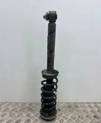BMW 5 G30 G31 G38 Rear shock absorber/damper 6866620