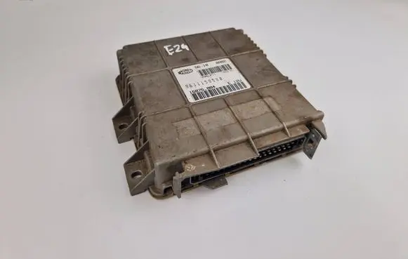 Peugeot 206 Engine control unit/module ECU 16076004 9611159580