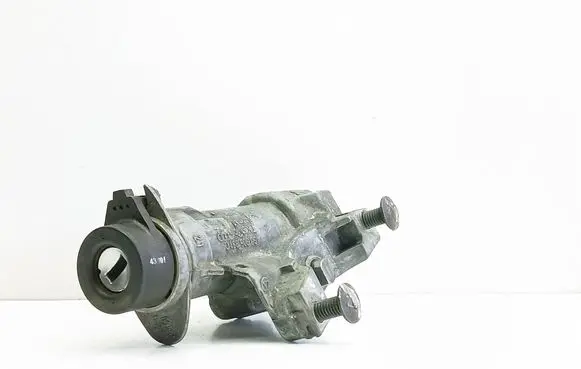 Audi A4 S4 B5 8D Ignition lock 4B0905851C