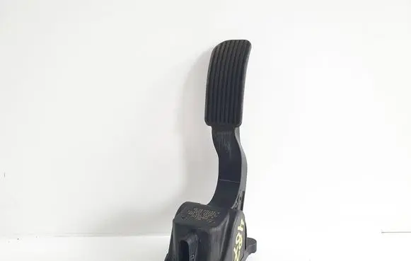Mercedes-Benz Vito Viano W639 Accelerator throttle pedal A4473000200 0280755025