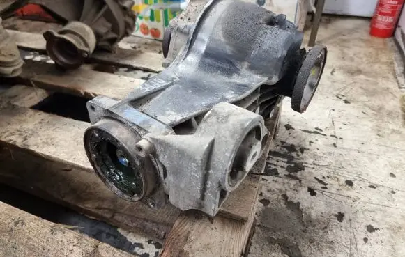 Volkswagen Phaeton Rear differential 01R525053
