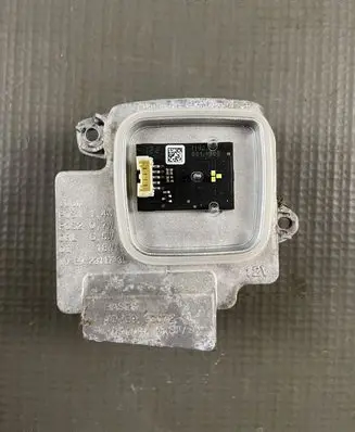 BMW i4 LED ballast control module 23072