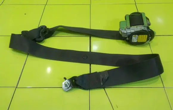 Opel Combo D Front seatbelt PRZOD BEZPIECZENSTWA