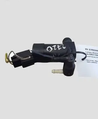 Ford Focus C-MAX Windscreen/windshield washer pump 1S7117K624FE