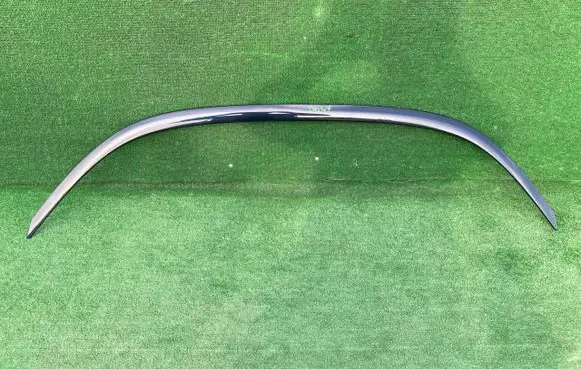 Tailgate/trunk spoiler