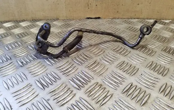 Coolant pipe/hose