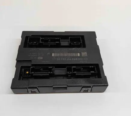 Audi A5 8T 8F Central body control module 8K0907064FE 5DK009918