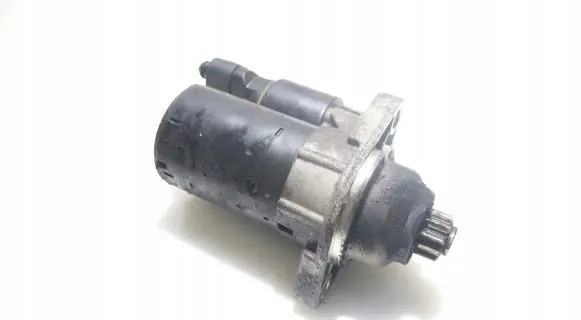 Audi A3 S3 8P Starter motor 0001120408