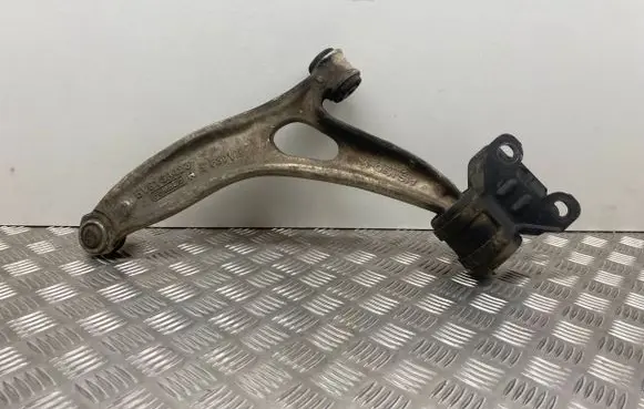 Ford Focus Front lower control arm/wishbone BV613A423