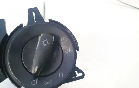 Skoda Superb B5 (3U) Light switch 1u941531d