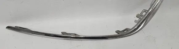 Renault Megane IV Front fog light trim/grill 261A24240R