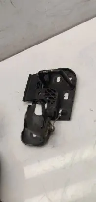 Volkswagen PASSAT B6 Engine bonnet/hood lock/latch loop/hook 3c0823480