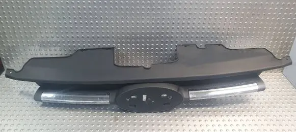 Ford Transit Custom Front grill BK21-8200