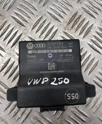 Volkswagen PASSAT B6 Gateway control module 3C0907951A 3C0907530A