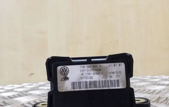 Volkswagen Eos ESP acceleration yaw rate sensor 7H0907655A