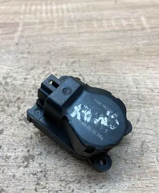 Ford Focus Air flap motor/actuator 3M5H19E616AB EAD251