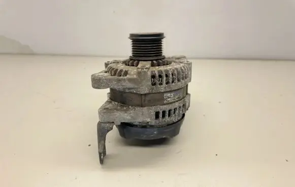 Lexus GS 250 350 300H 450H Generator/alternator 1042118090 2706031212 20692