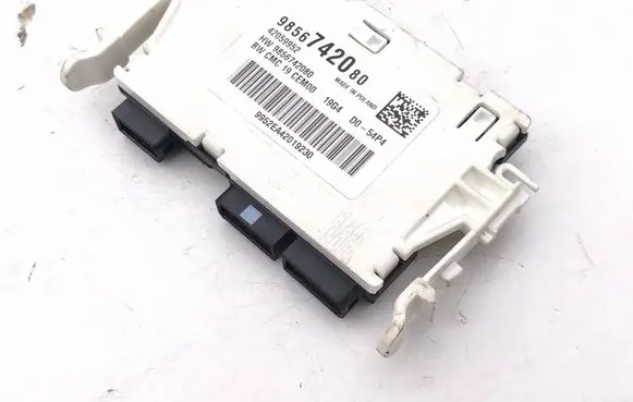 Peugeot 3008 III Battery control module 9856742080