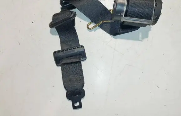 Ford Focus C-MAX Rear seatbelt 601597800D 060923