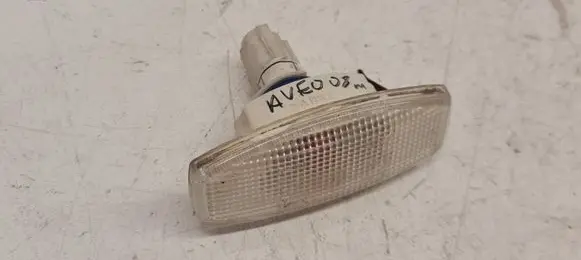 Chevrolet Aveo Front fender indicator light DHI7460 E130638