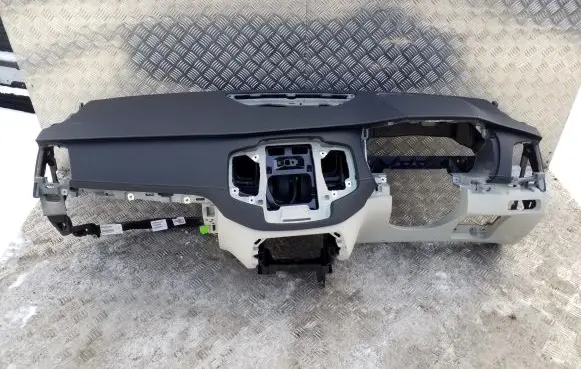 Volvo XC90 Dashboard 31477061 32219888 3986239