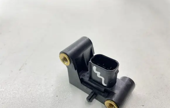 BMW 5 E60 E61 Airbag deployment crash/impact sensor 6977398