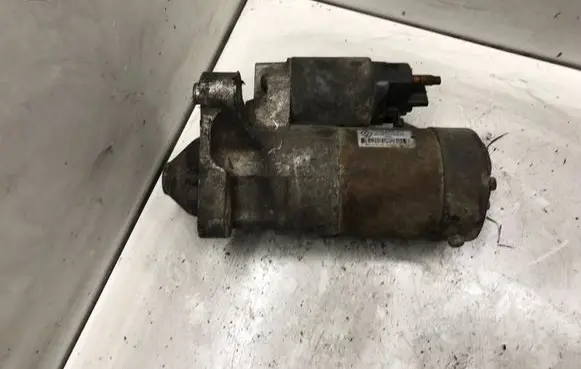 Renault Scenic I Starter motor 8200096510 00185682