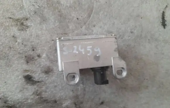 Mercedes-Benz C W203 ESP acceleration yaw rate sensor A0025428918 0025428918