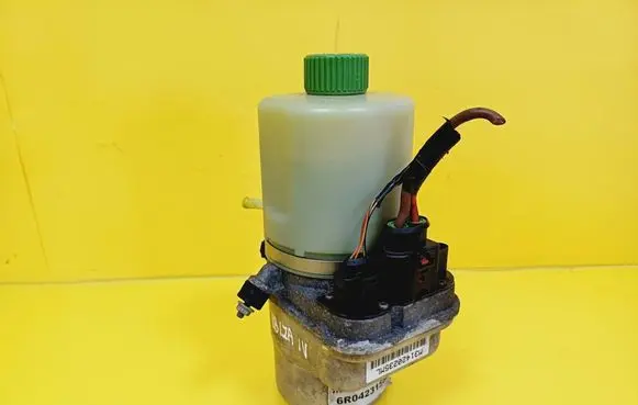 Seat Ibiza IV (6J,6P) Power steering pump 6R0423156C