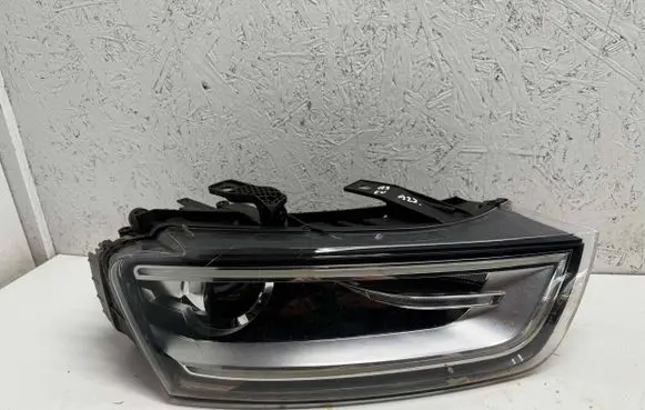 Audi Q3 8U Headlight/headlamp
