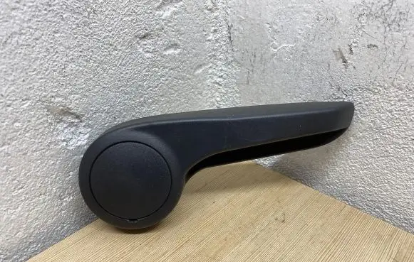 Peugeot 3008 I Seat adjustment handle 1487277