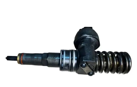 Skoda Octavia Mk2 (1Z) Fuel injector 038130073AG 0414720215 0414720265