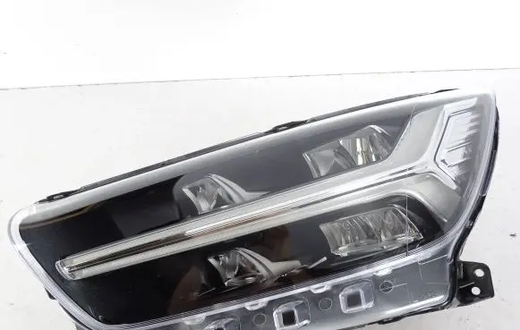 Volvo XC40 Headlight/headlamp 32293922