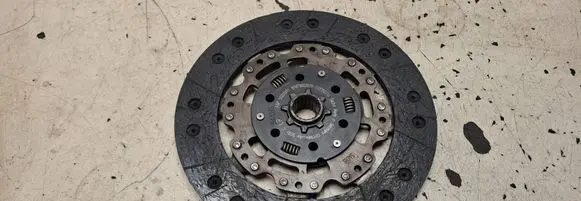 Opel Corsa C Clutch pressure plate 332350714