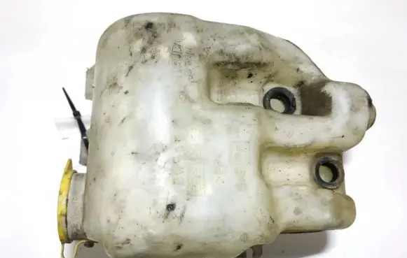 Honda Accord Windshield washer fluid reservoir/tank EW5T EW-5T
